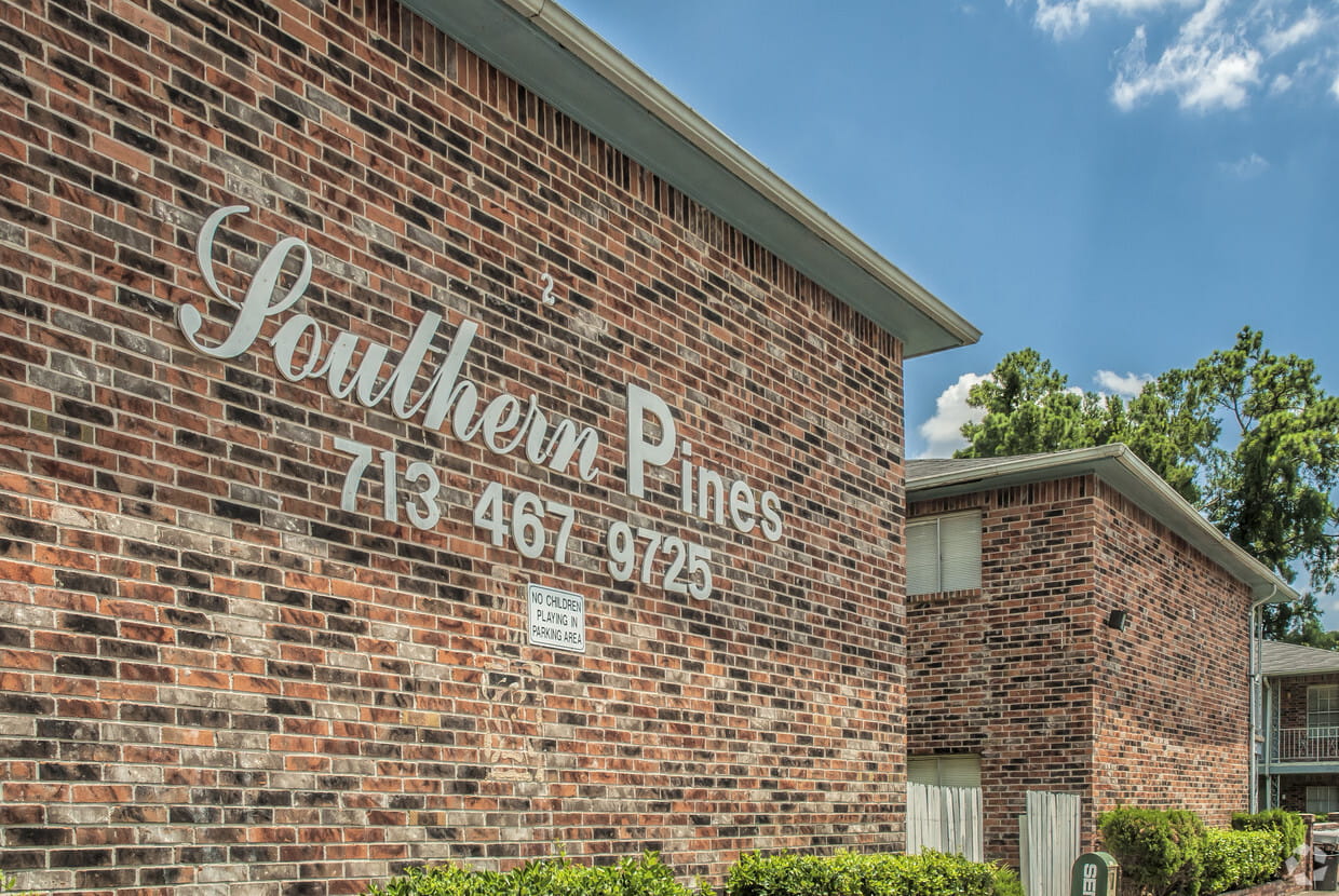 Southern Pines Apartments | Top Reviews, Photos